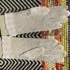 Vintage ivory delicate bridal gloves